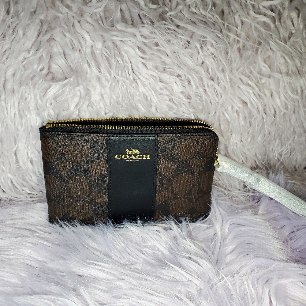 NWT Coach Wristlet